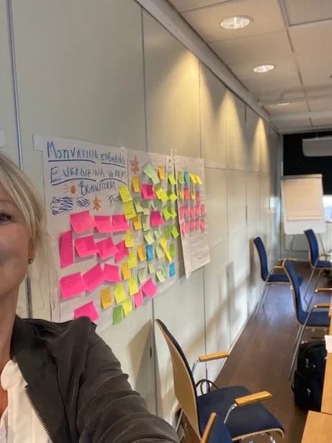 Post-it notes from a workshop on self-leadership